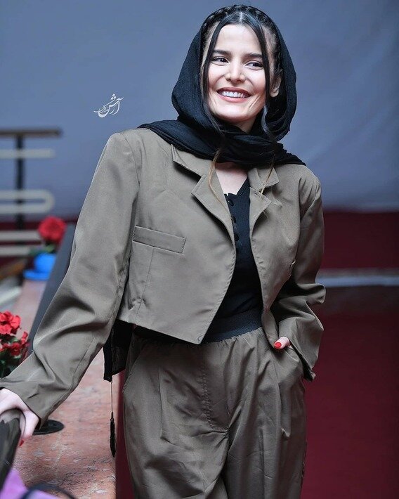 تصویر غزاله اکرمی بازیگر تلویزیون/ عکس