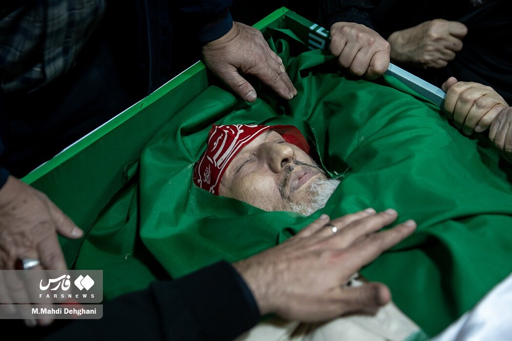 تصاویری از مراسم وداع با پیکرهای دو قاضی عالیرتبه دیوان عالی/ خانوادههای رازینی و مقیسه به معراج شهدا رفتند