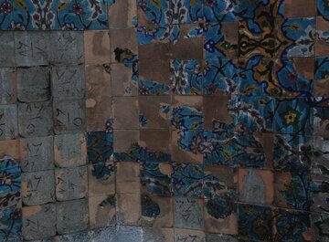 فروپاشی کاشی‌کاری مسجد سید اصفهان