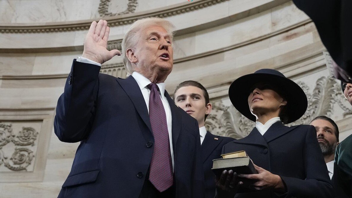 بررسی دستورات اجرایی روز اول ریاست جمهوری ترامپ/ از ابطال حق شهروندی تولد تا شناسایی دو جنسیت و لغو فیلترینگ تیکتاک