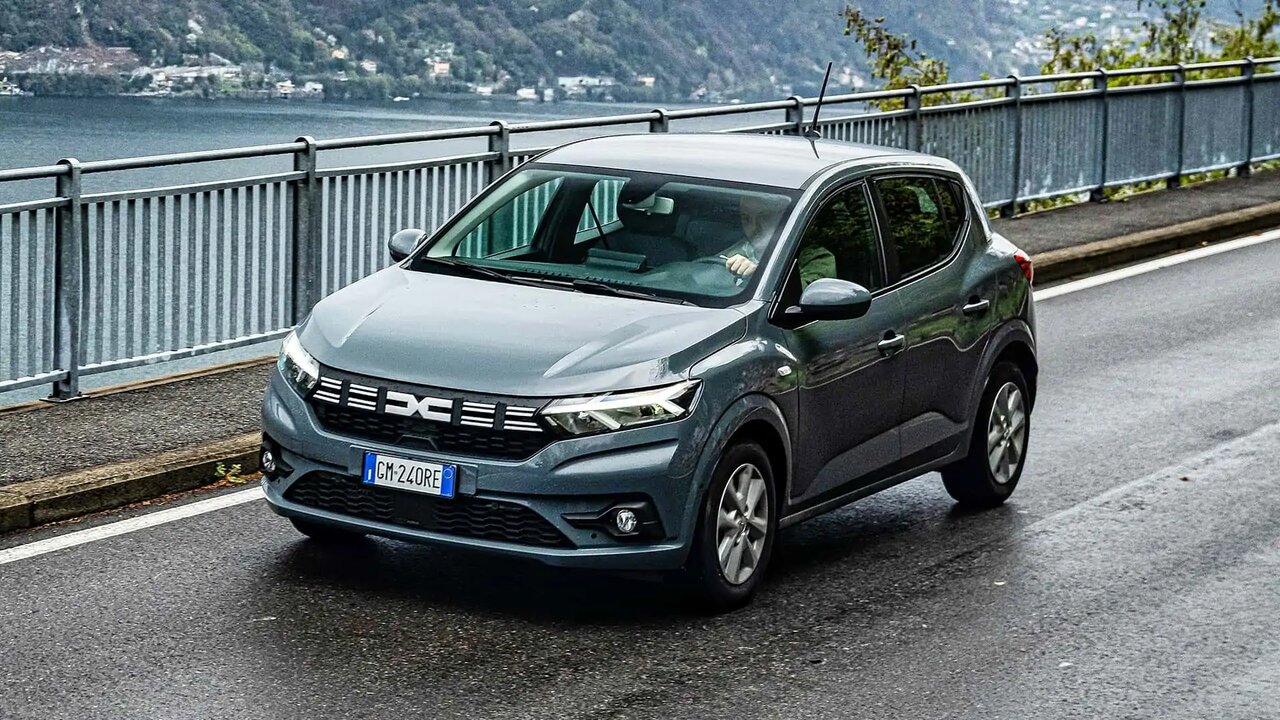 رنوی مشهور در ایران، پرفروشترین خودروی اروپا شد / عکس