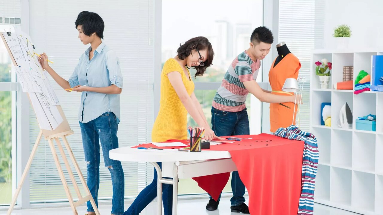 چگونه میتوان با اصلاح شیوه لباس پوشیدن شادتر شد؟