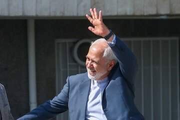 روایت متفاوت جانشین معاون سپاه از مصاحبه ظریف در داووس/ از قضاوت های هیجانی و تعصبی باید پرهیز شود روایت متفاوت جانشین معاون سپاه از مصاحبه ظریف در داووس/ از قضاوت های هیجانی و تعصبی باید پرهیز شود