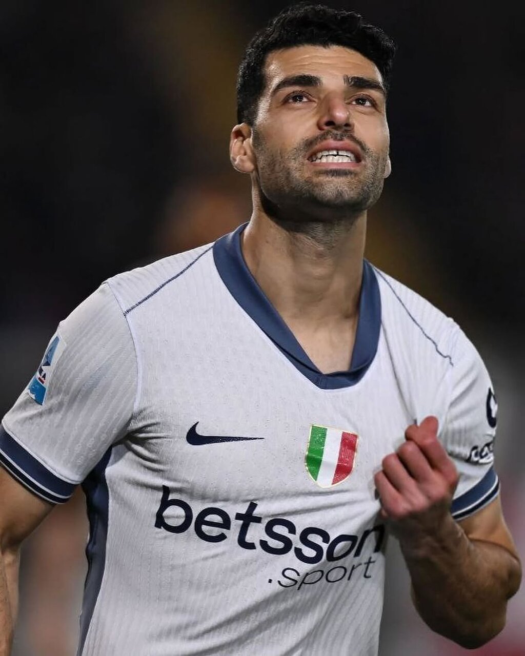 خبر : عکس | جشن ویژه طارمی برای پایان یک طلسم بزرگ 2 عکس | جشن ویژه طارمی برای پایان یک طلسم بزرگ