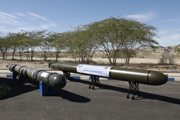 ابتکار جدید نیروهای دریایی برای غافلگیری متعرضان به آبهای سرزمینی ایران/ نیروی دریایی ارتش و سپاه به مین های پیشرفته مجهز شدند+تصاویر