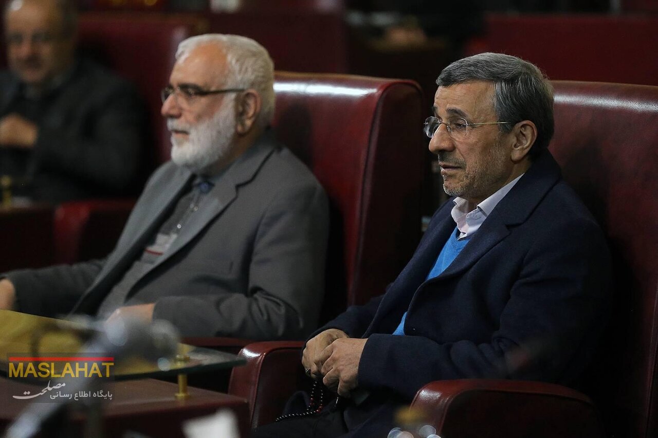 تصاویر جدید از محمود احمدینژاد در مجمع تشیخص