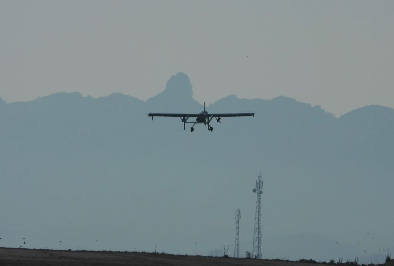 اولین تصاویر از بمبهای لیزری و دقیق ارتش