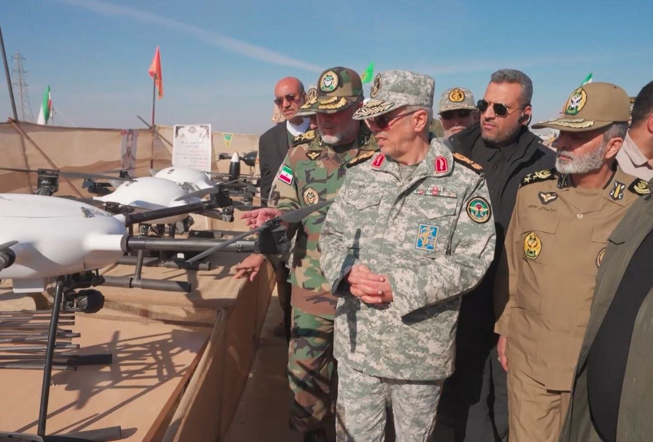 اولین تصاویر از بمبهای لیزری و دقیق ارتش