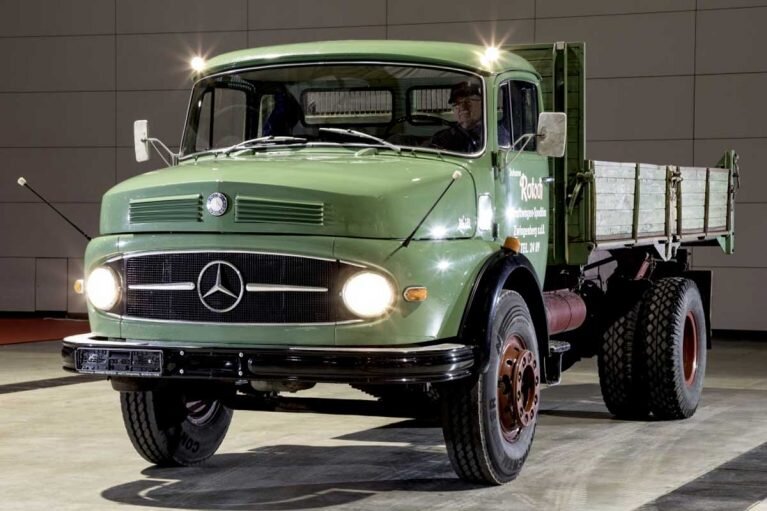 بهروزرسانی پیرمرد ۶۵ ساله جادههای ایران/ مشخصات کامیونهای جدید بنز ۱۹۳۰ و ۲۶۳۰/ عکس