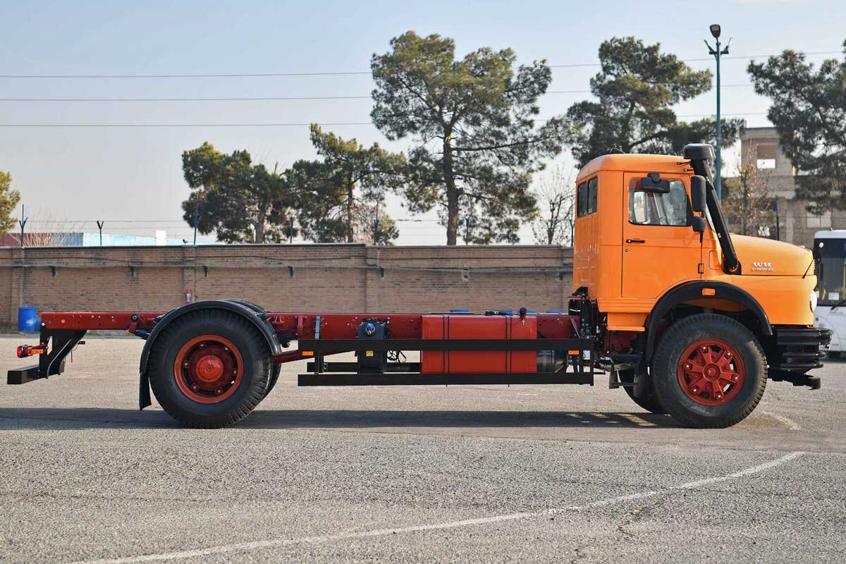 بهروزرسانی پیرمرد ۶۵ ساله جادههای ایران/ مشخصات کامیونهای جدید بنز ۱۹۳۰ و ۲۶۳۰/ عکس