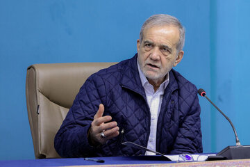 اولین واکنش پزشکیان به سخنان ترامپ؛ خیال کردند همه چیز ما به نفت وابسته است و میخواهند جلویش را بگیرند/ با این ذخایر اینطور زندگی کردن قابل قبول نیست