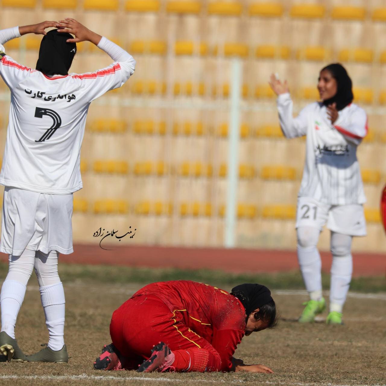 تصاویر | دیدار فوتبال بانوان فولاد خوزستان و پرسپولیس تهران