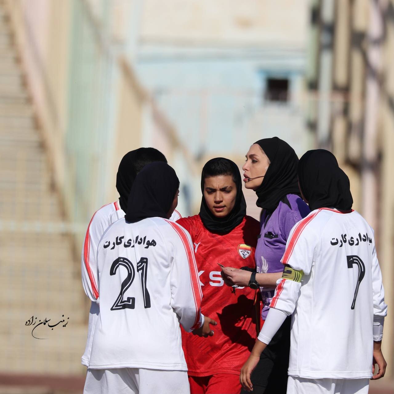 تصاویر | دیدار فوتبال بانوان فولاد خوزستان و پرسپولیس تهران