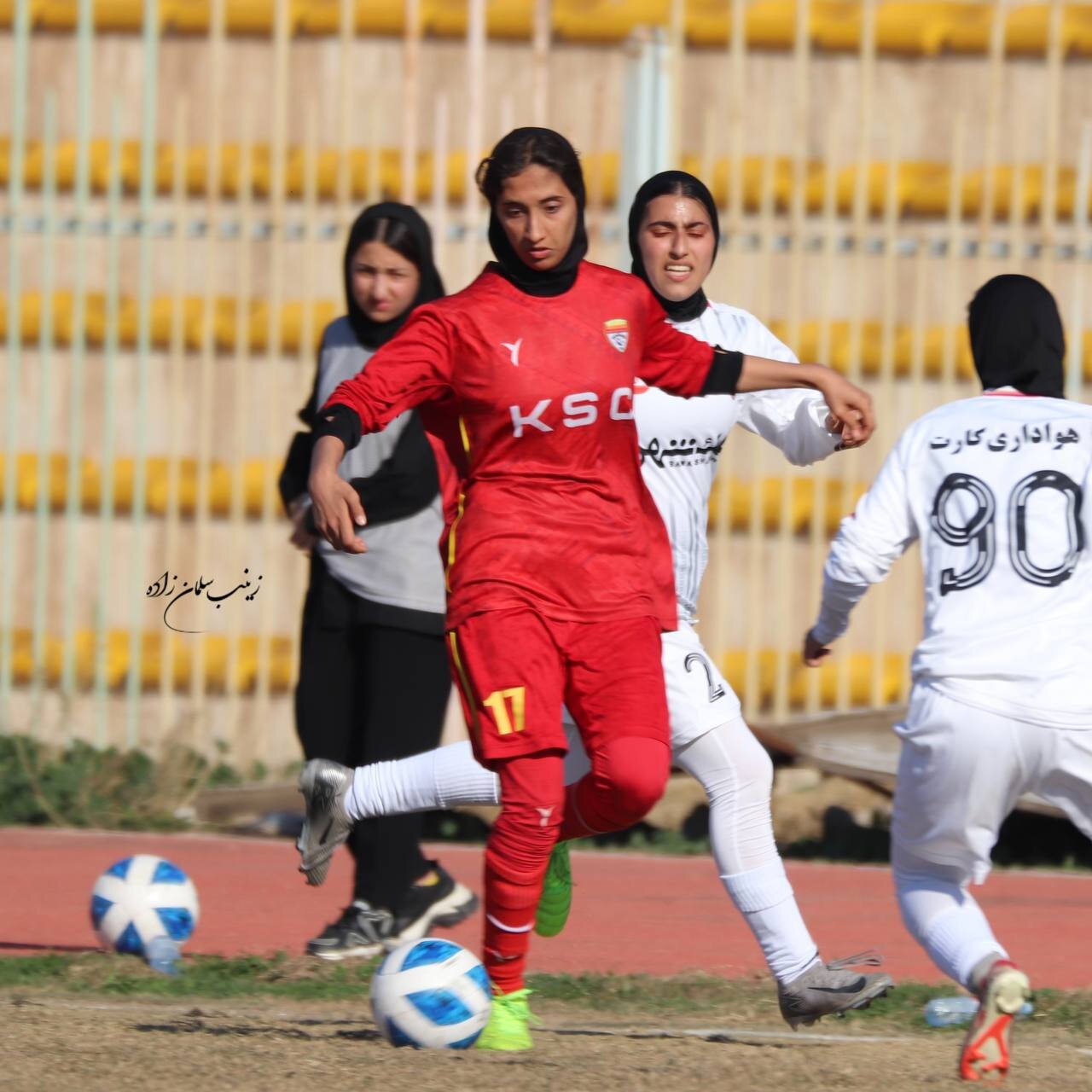 تصاویر | دیدار فوتبال بانوان فولاد خوزستان و پرسپولیس تهران