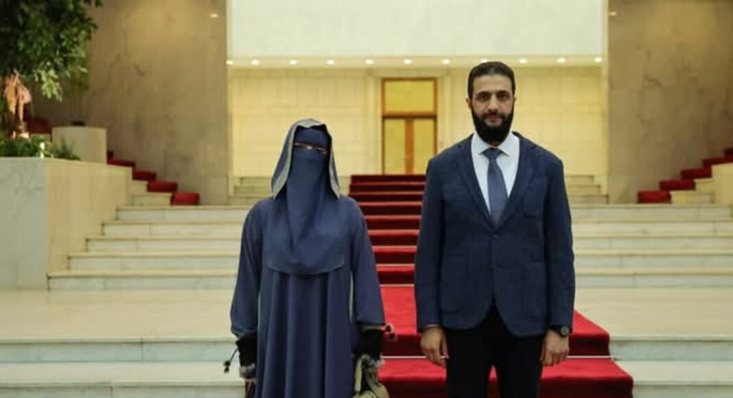 جنجال همسر جولانی در رسانههای عربی/عکس