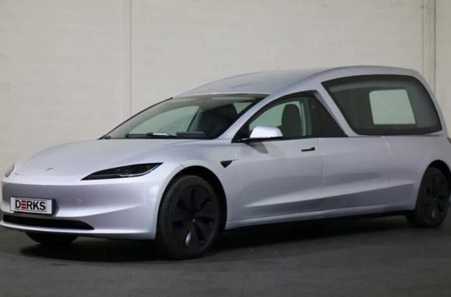 عکس | نَعشکِش لاکچری ایلان ماسک