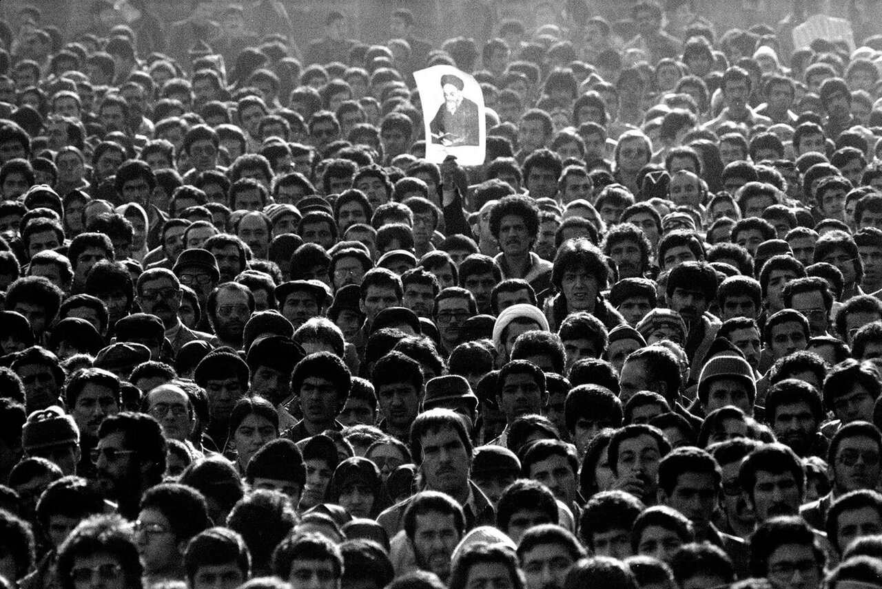 فقط مردم این شهر تصاویر کامل بازگشت امام به ایران را دیدند