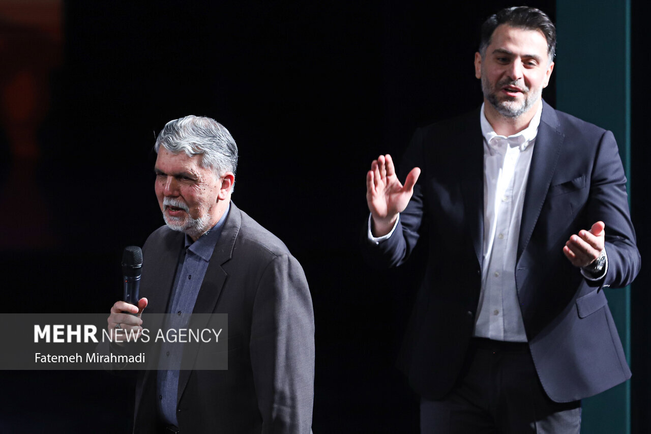 ضیافتی که با نام بزرگان تئاتر گره خورد از بیضایی تا رفیعی و زنجانپور/رضا کیانیان:سالها تئاتر با ما قهر بود و ما هم با تئاتر، اما حالا روزگار آشتی است