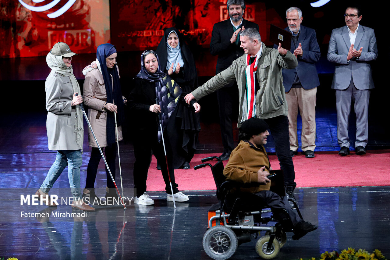 ضیافتی که با نام بزرگان تئاتر گره خورد از بیضایی تا رفیعی و زنجانپور/رضا کیانیان:سالها تئاتر با ما قهر بود و ما هم با تئاتر، اما حالا روزگار آشتی است