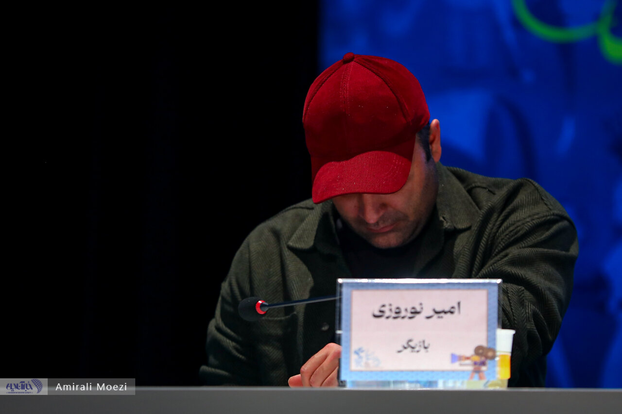 قاب‌هایی پر خبر از نشست رسانه‌ای فیلم «آنتیک» با حضور پژمان جمشیدی در جشنواره فیلم فجر