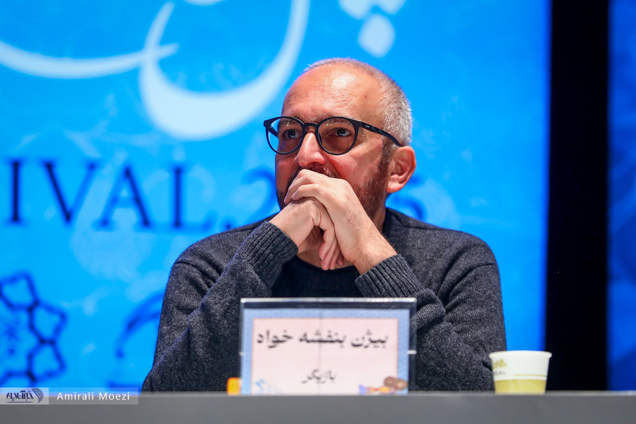 قاب‌هایی پر خبر از نشست رسانه‌ای فیلم «آنتیک» با حضور پژمان جمشیدی در جشنواره فیلم فجر