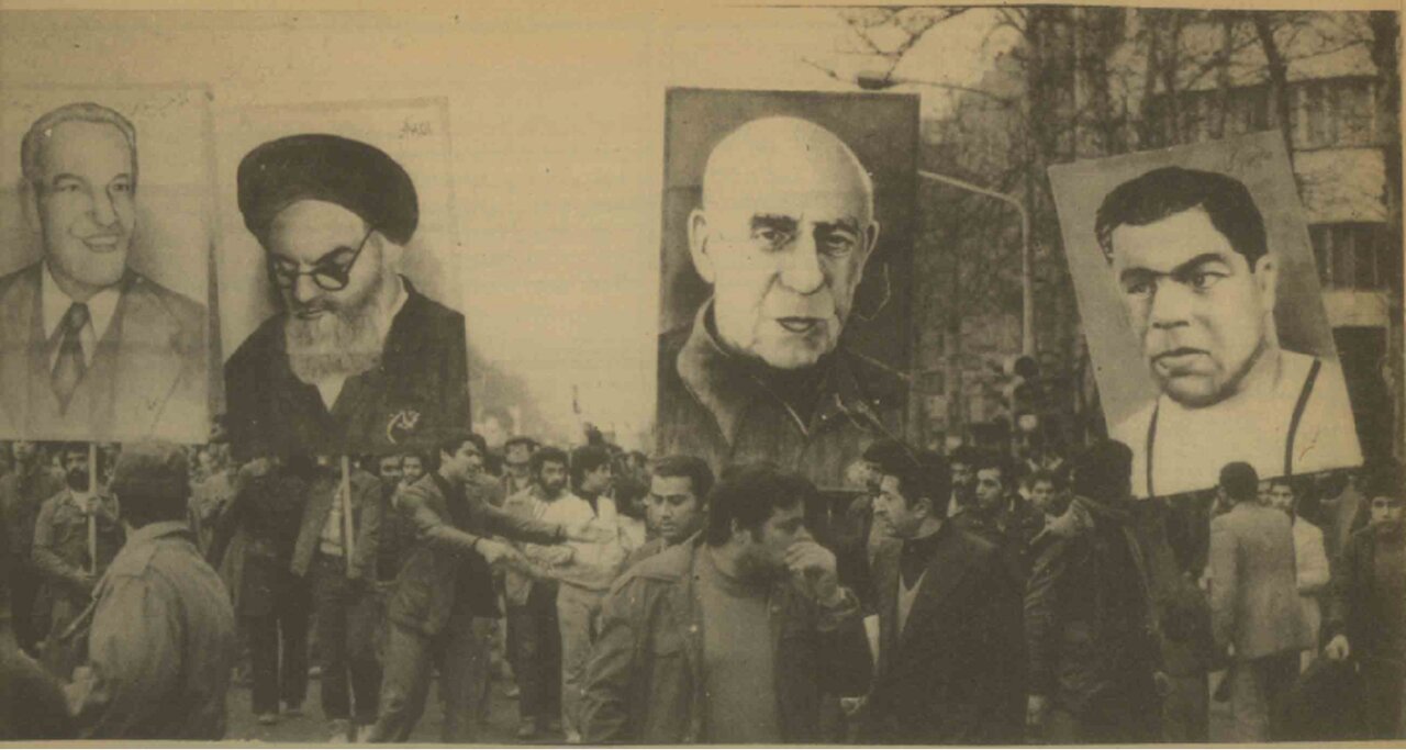 تصاویر مصدق، تختی و فاطمی روی دستان انقلابیون ۵۷