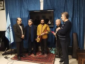 درویشی: ولینژاد از نگاه من دارای مجموعه خصوصیات یک بخشی کامل است / نشست پژوهشی ساز دوتار ابداع شده