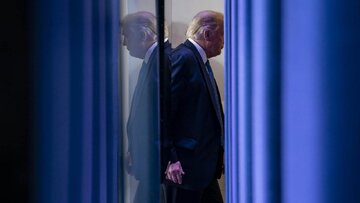 از طرف آمریکا زمان مذاکره دیگر به پایان رسیده؛ترامپ تصمیم خود را درباره ایران گرفته و میگوید شرایط من را که میدانید! از طرف آمریکا زمان مذاکره دیگر به پایان رسیده؛ترامپ تصمیم خود را درباره ایران گرفته و میگوید شرایط من را که میدانید!