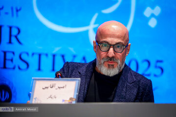 نشست پرسش و پاسخ فیلم سینمایی «شمال از جنوب غربی» برگزار شد