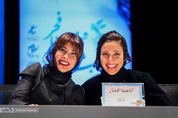 نشست پرسش‌وپاسخ «خاتی»