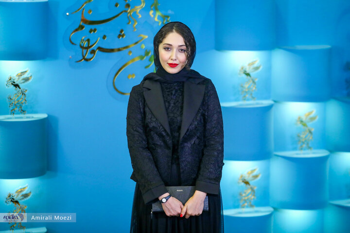 استایل جذاب سارا بهرامی و آناهیتا افشار در فتوکال فیلم«خاتی»