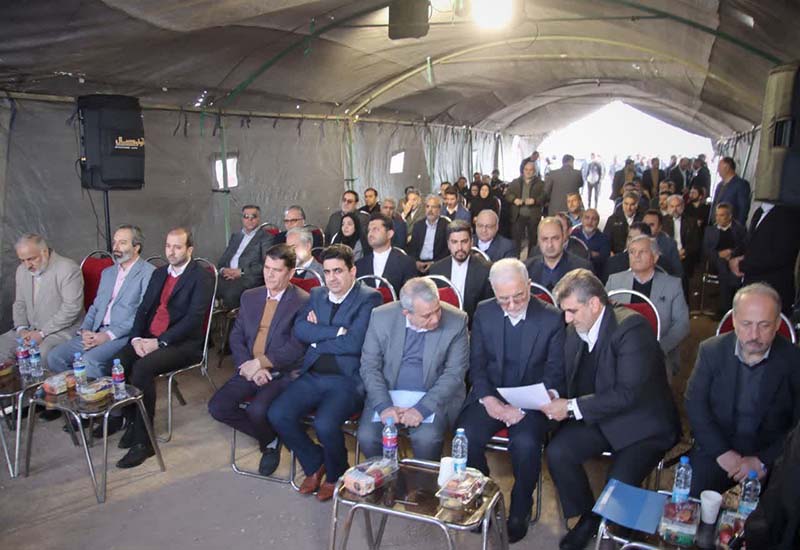 آغاز عملیات اجرایی ۵ نیروگاه خورشیدی ، افتتاح یک هزار و ۳۸۸ واحد مسکن و ۲۶۹ طرح شهرداریها و دهیاریهای استان سمنان