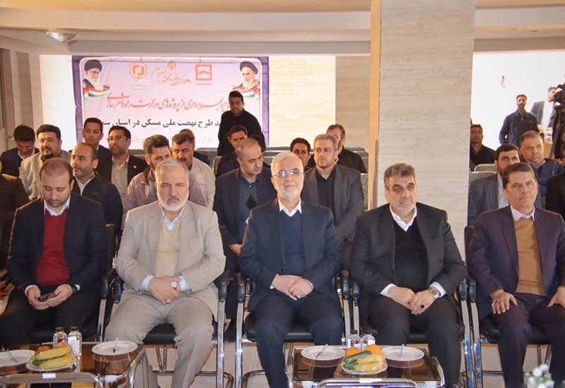 آغاز عملیات اجرایی ۵ نیروگاه خورشیدی ، افتتاح یک هزار و ۳۸۸ واحد مسکن و ۲۶۹ طرح شهرداریها و دهیاریهای استان سمنان