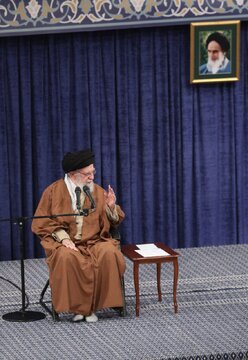 دیدار فرماندهان نیروی هوایی و پدافند هوایی ارتش با رهبر انقلاب