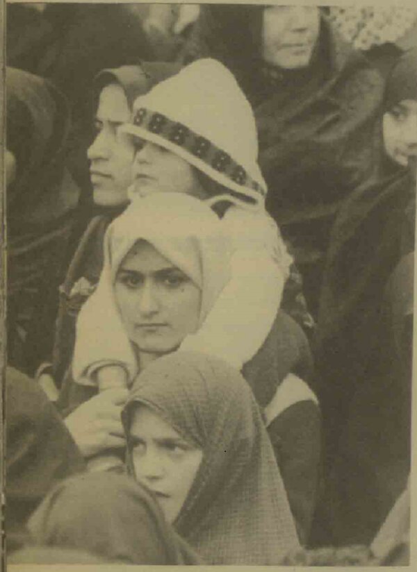 مجموعه عکس/ زنان در راهپیماییهای بهمن ۵۷