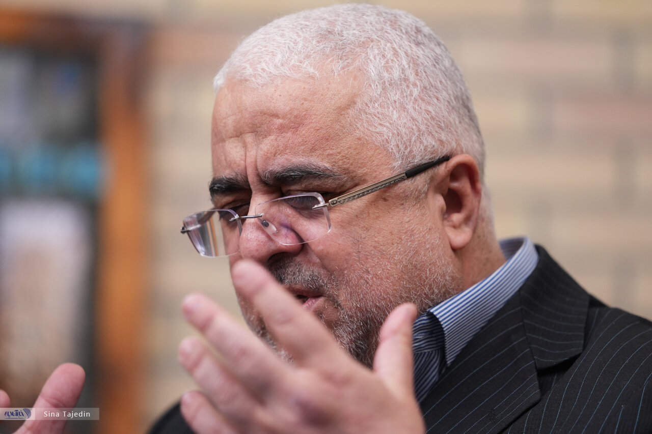 کوهکن: نبود معیارهای مشخص برای ارزیابی عملکرد موجب شده تا بیشتر سلیقهای باشد/ جعفرزاده: وزرایی که نتوانستند حس رضایتمندی ایجاد کنند کنار گذاشته شوند