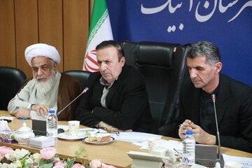 اختلافنظرهای سیاسی نباید مانع خدمترسانی شود