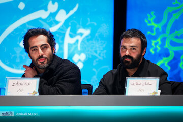 فوتوکال و نشست خبری «گوزن‌های اتوبان»