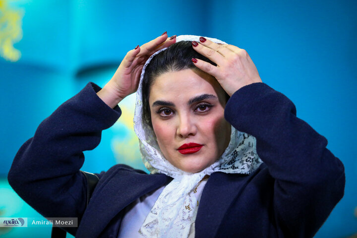 گلوریا هاردی همسر ساعد سهیلی و صبا سهیلی خواهر ساعد سهیلی هم در فوتوکال حضور داشتند