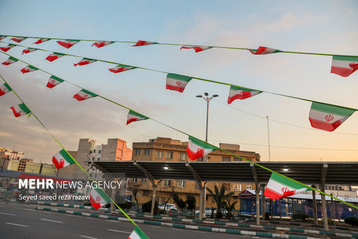 آماده‌سازی شهر تهران برای جشن انقلاب