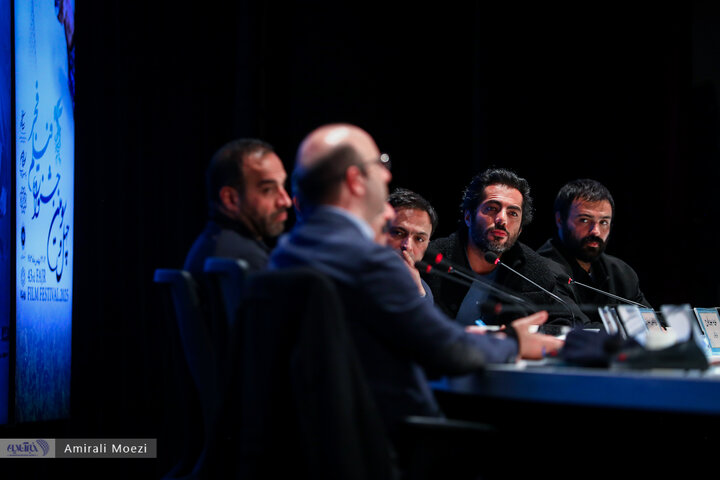فوتوکال و نشست خبری «گوزن‌های اتوبان»