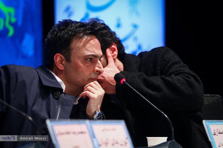 فوتوکال و نشست خبری «گوزن‌های اتوبان»