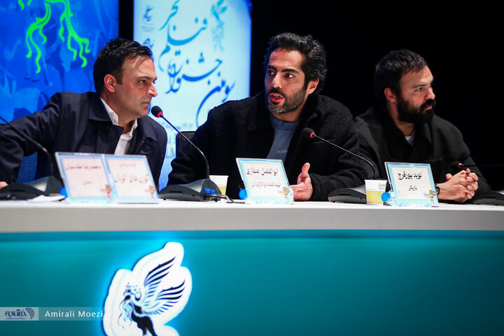 فوتوکال و نشست خبری «گوزن‌های اتوبان»