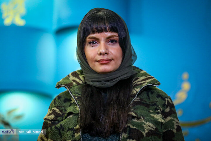 فوتوکال و نشست خبری «گوزن‌های اتوبان»