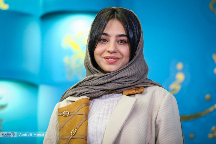 فوتوکال و نشست خبری «گوزن‌های اتوبان»