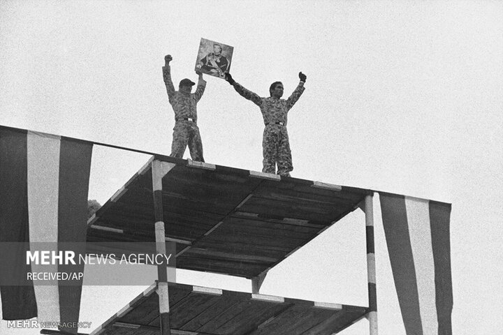 عکسهای اسوشیتدپرس از بهمن ۵۷