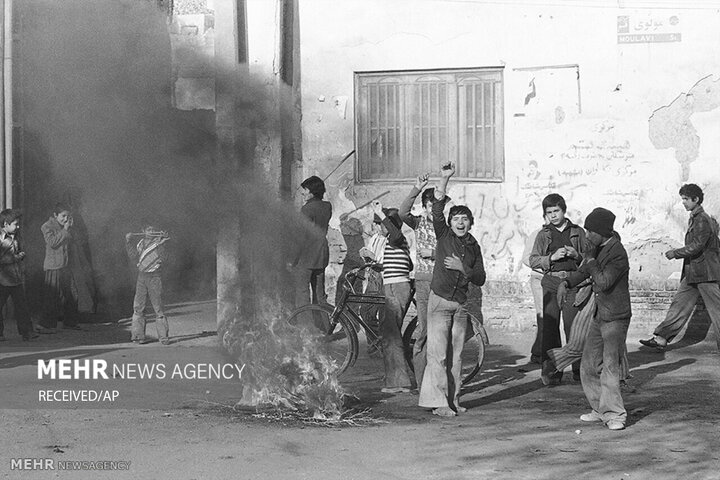 عکسهای اسوشیتدپرس از بهمن ۵۷