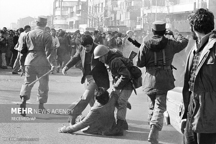 عکسهای اسوشیتدپرس از بهمن ۵۷