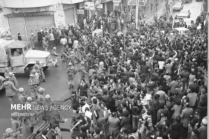 عکسهای اسوشیتدپرس از بهمن ۵۷