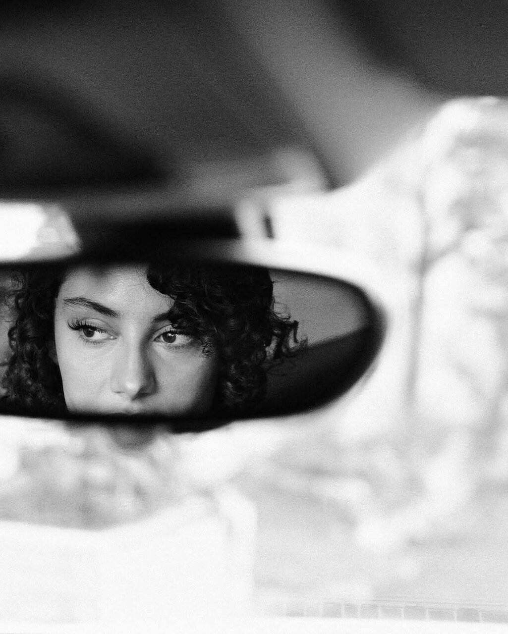 ترلان پروانه در قاب متفاوت؛ «خودت باش، دنیا اصالت رو ستایش میکنه»